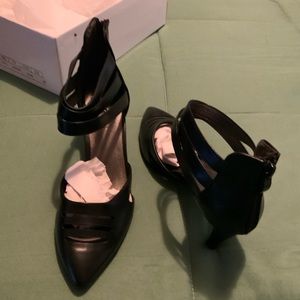Brand new black pumps by Ashro, size 9